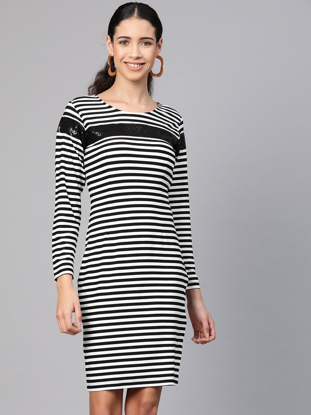 Women's Stripe Dress With Sequin Patch - Pannkh