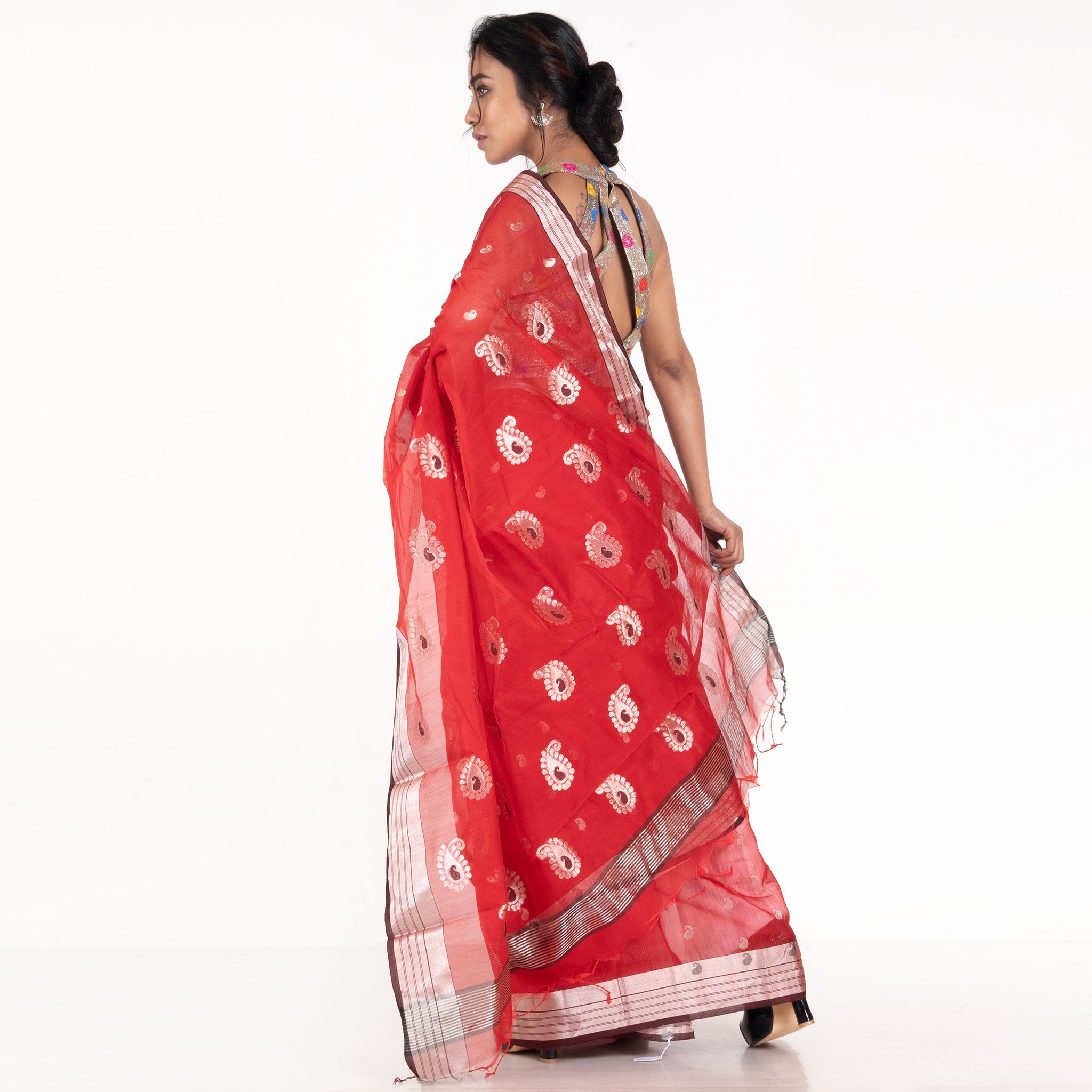 Women's Red Pure Chanderi Silk Saree With Woven Ambi Motifs And  Zari Border - Boveee