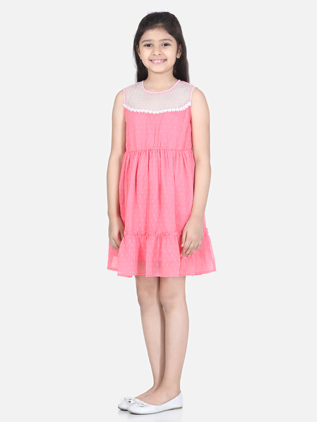 Girl's  Light Green Self Detail Dress With Lace Inserts - StyleStone Kid