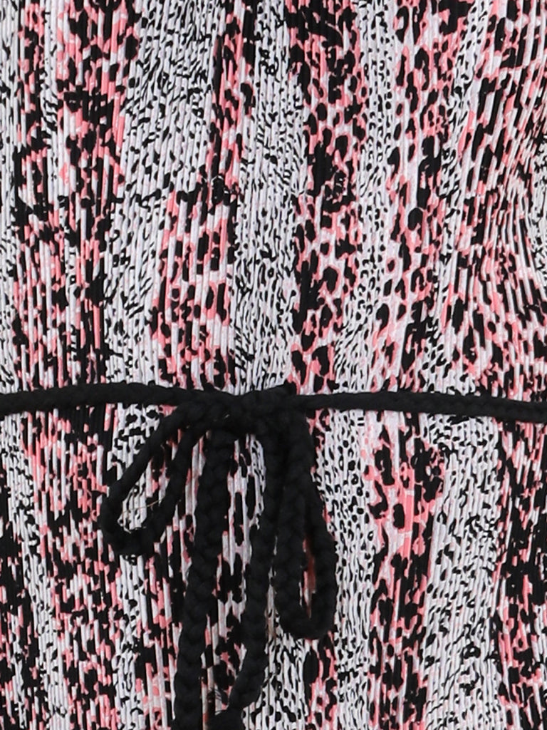 Color_Black & Pink