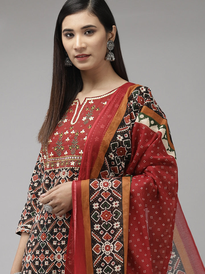 Women's Red & Black Cotton Yoke Design Kurta With Palazzo And Dupatta