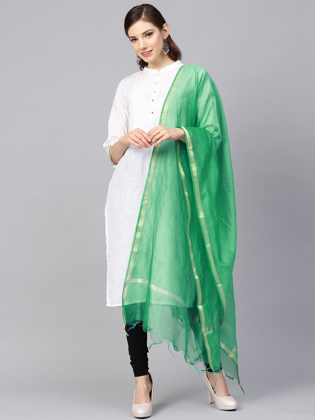 Women's Green Solid Dupatta - Meeranshi