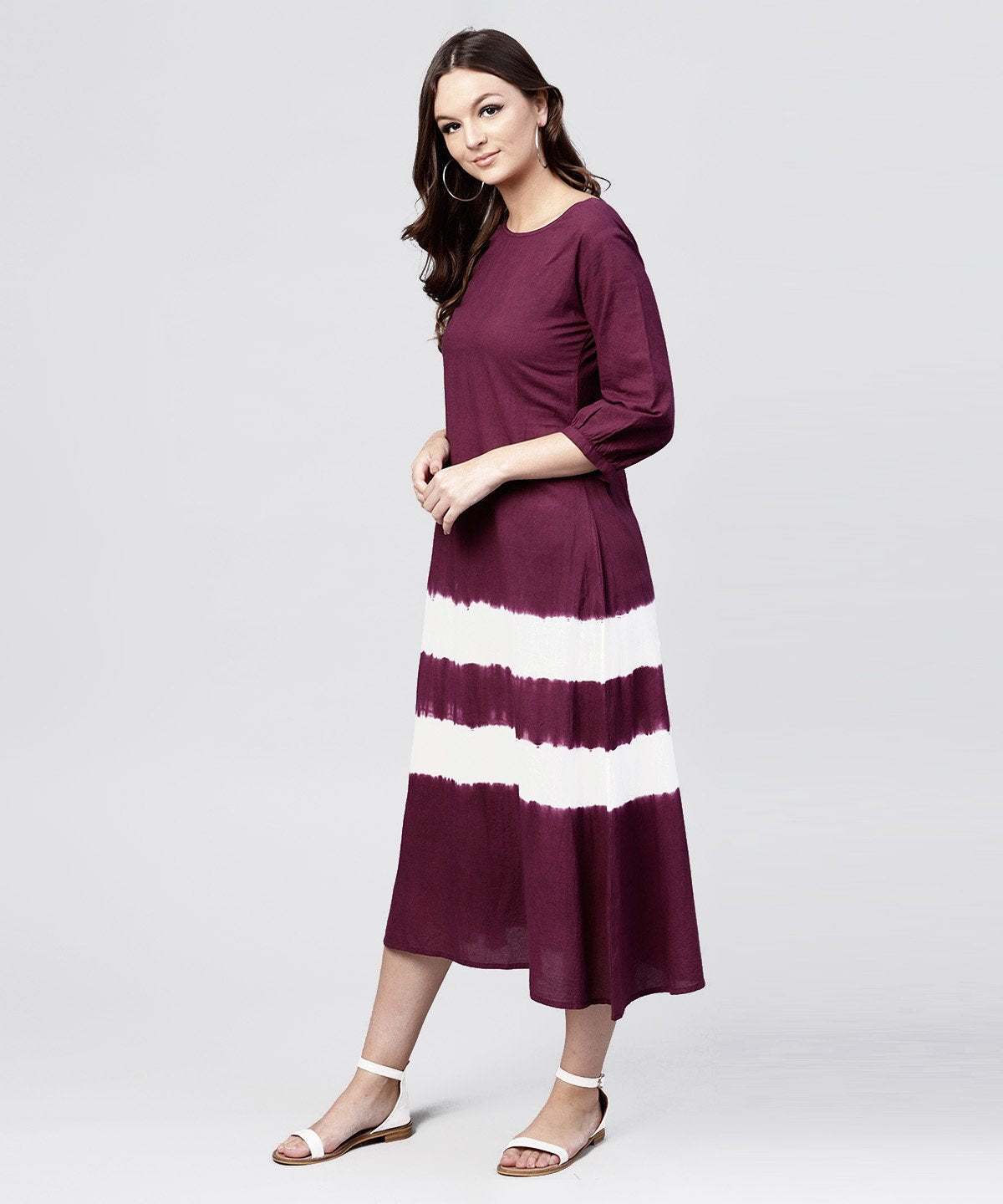 Women's Burgundy Tie And Dye Maxi Dress With Round Neck And 3/4 Sleeves - Nayo Clothing