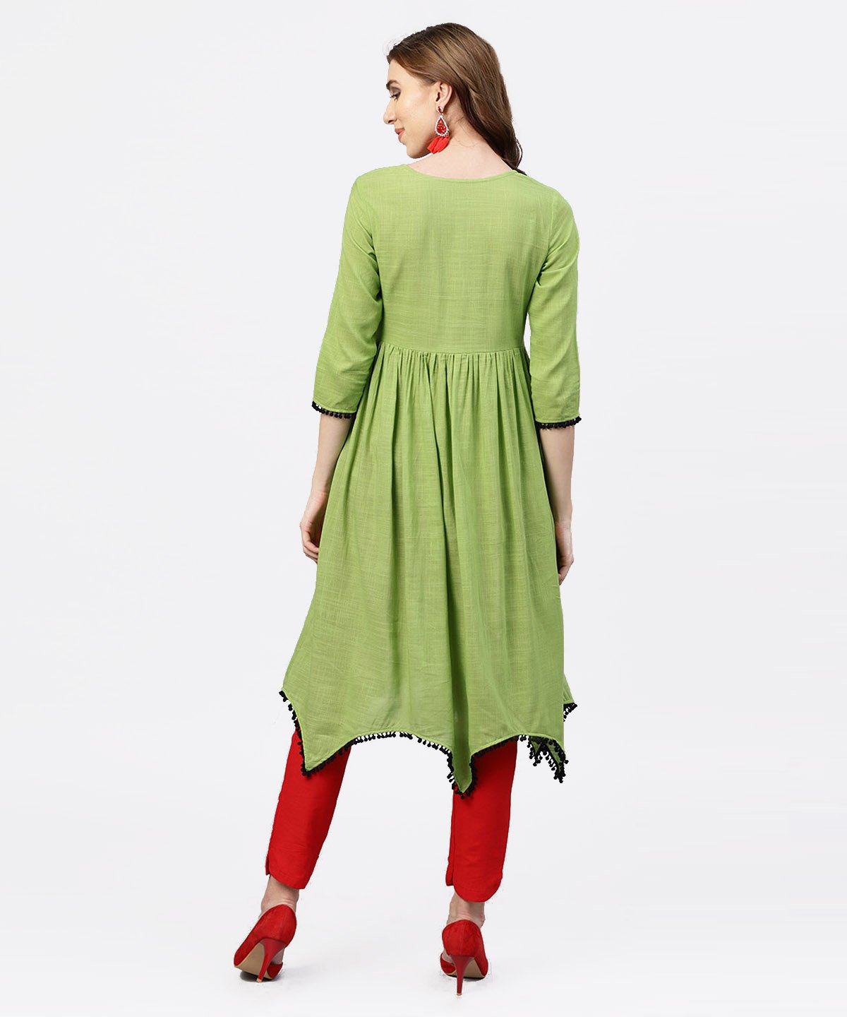 Women's Parrot Green Embroidered A-Line Kurta With  Round Neck And 3/4 Sleeves - Nayo Clothing