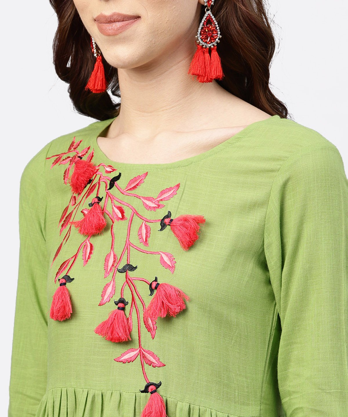 Women's Parrot Green Embroidered A-Line Kurta With  Round Neck And 3/4 Sleeves - Nayo Clothing