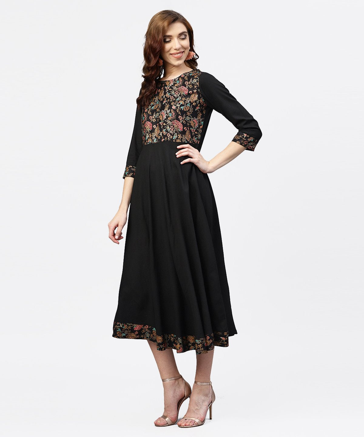 Women's Black Printed Maxi Dress With Round Neck And Full Sleeves - Nayo Clothing