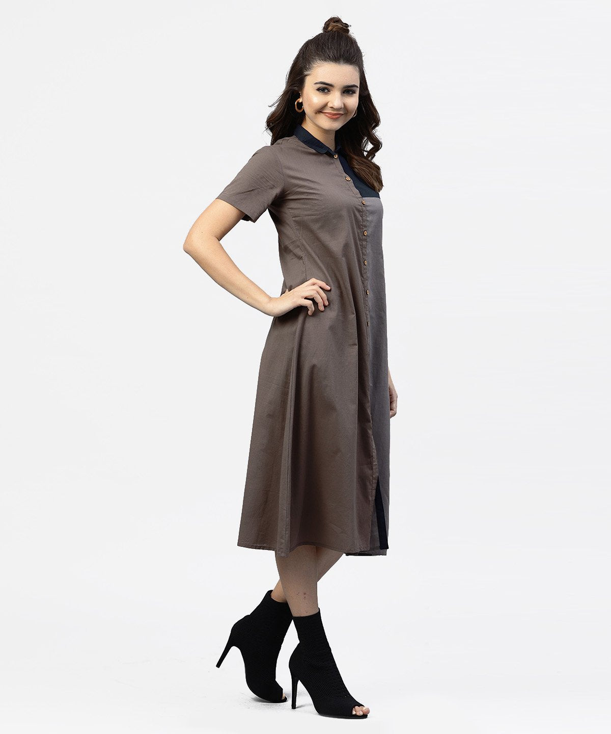 Women's Grey And Blue Color Blocking A-Line Dress With Shirt Collar And Half Sleeves - Nayo Clothing