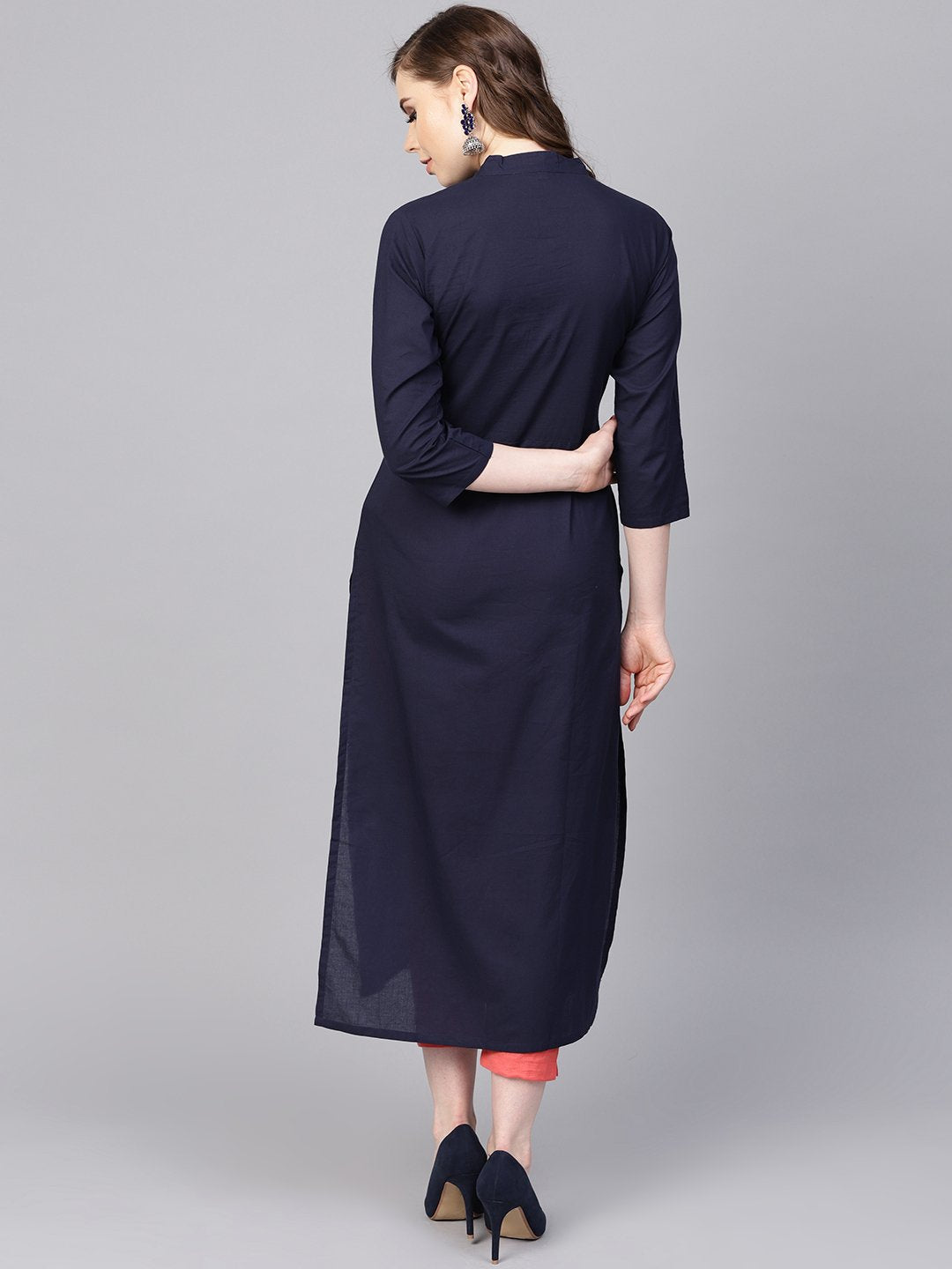 Women's Navy Blue Kurta With Contrasting Detailed Placket With Madarin Collar - Nayo Clothing