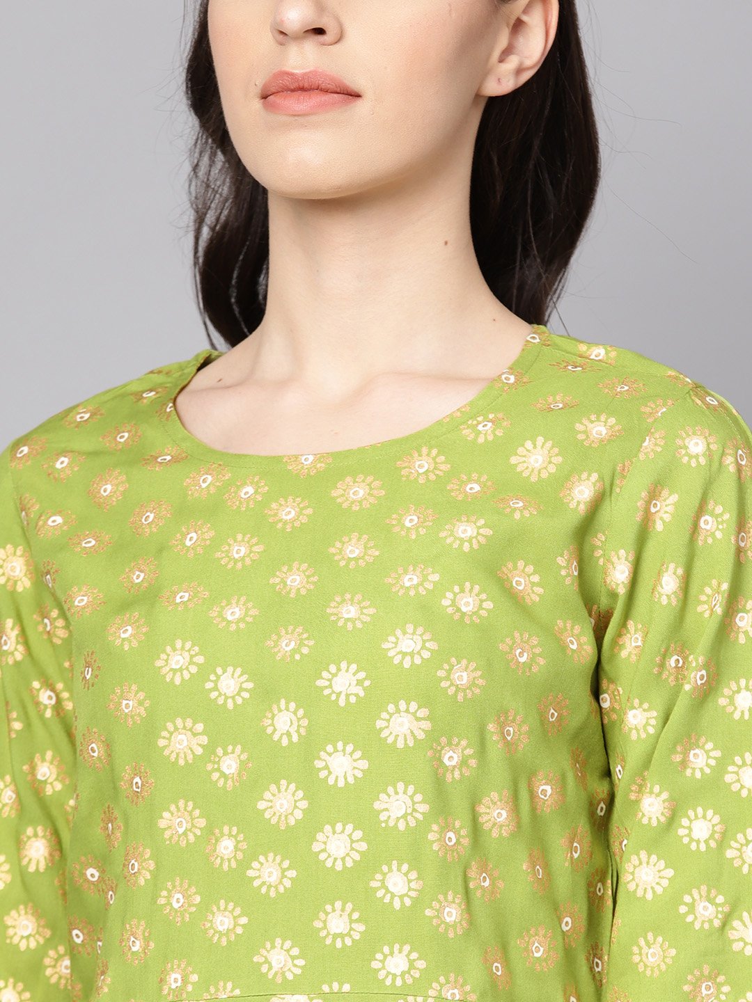 Women's Green Printed 3/4Th Sleeve Rayon Printed Kurta - Nayo Clothing