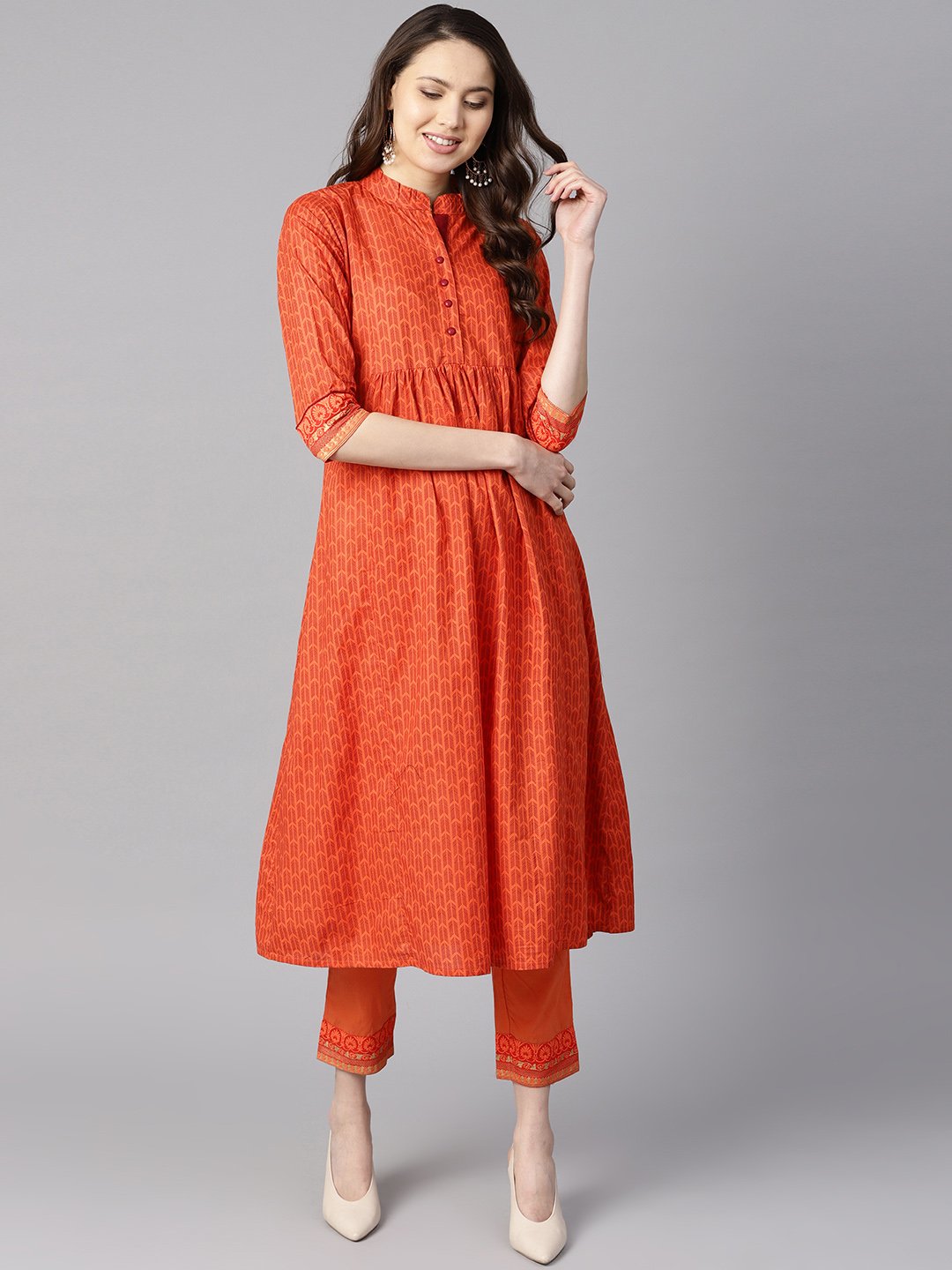 Women's A Line Pleated Kurta With Border Detailing On The Sleeves With Straight Solid Pants - Nayo Clothing