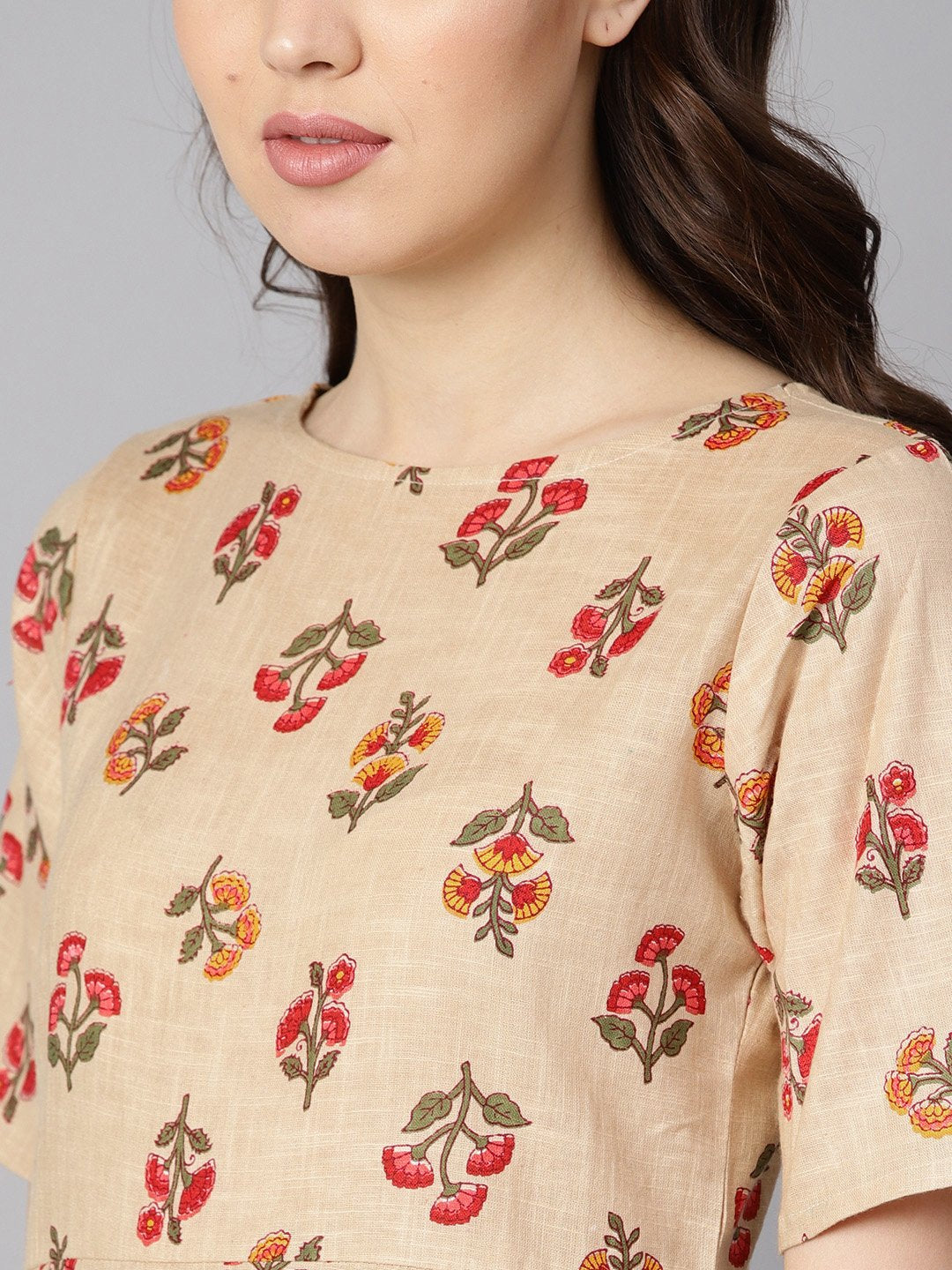 Women's Beige Floral Printed  Boat Neck Half Sleeve Straight Kurta With Solid Pants. - Nayo Clothing