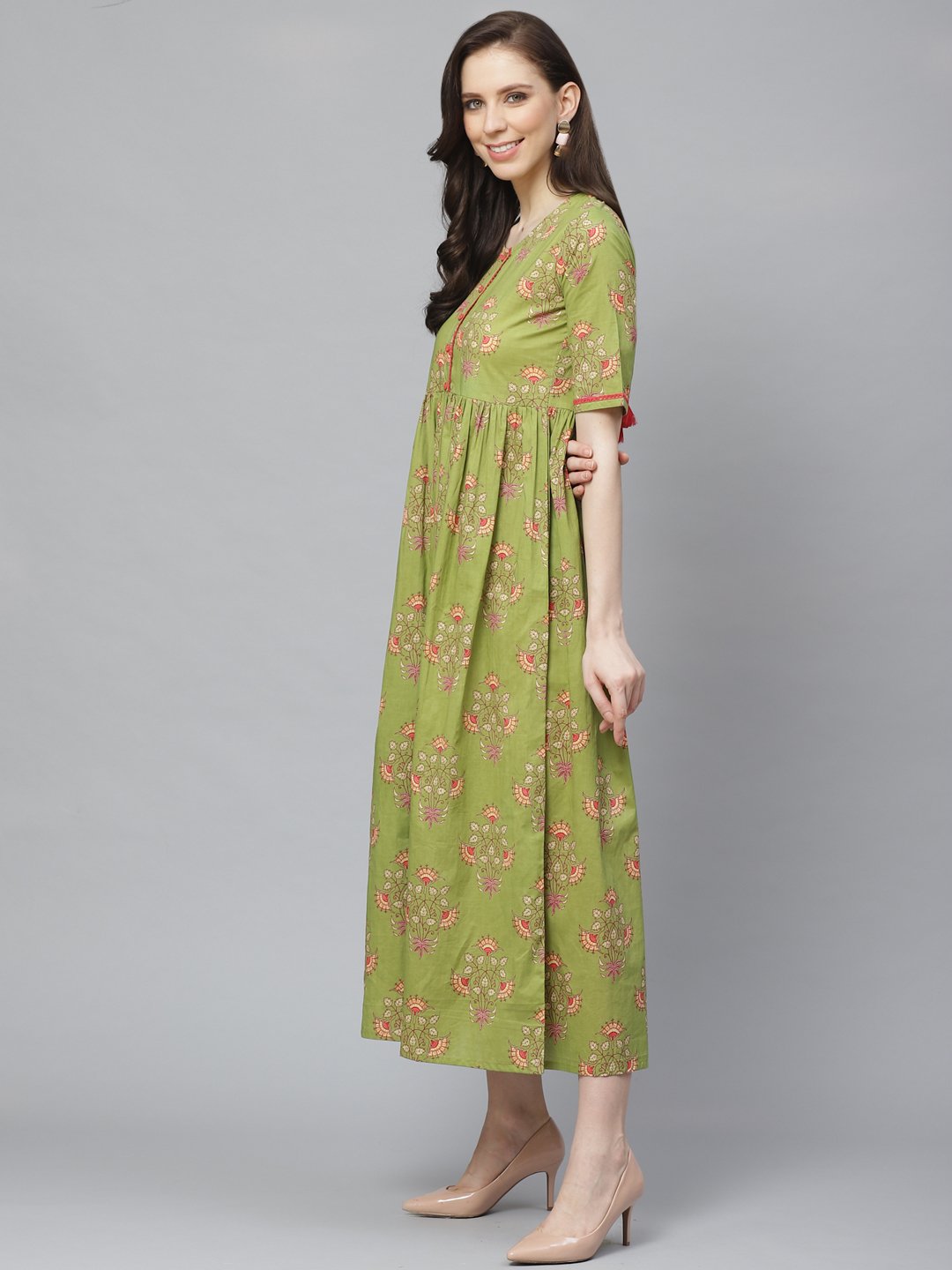 Women's Green Floral Printed Round Neck Cotton A-Line Dress - Nayo Clothing