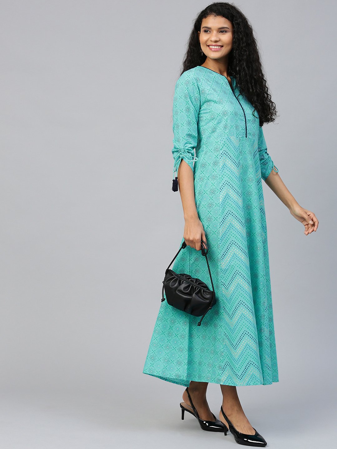 Women's Blue Floral Printed V-Neck Cotton Maxi Dress - Nayo Clothing