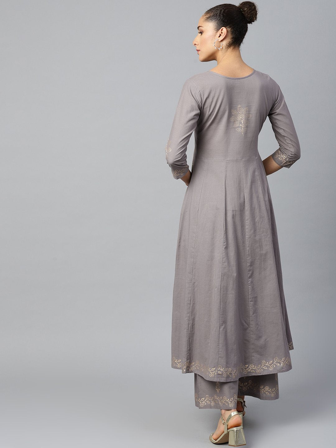 Women's Grey Three-Quarter Sleeves Flared Kurta With Palazzo Set - Nayo Clothing