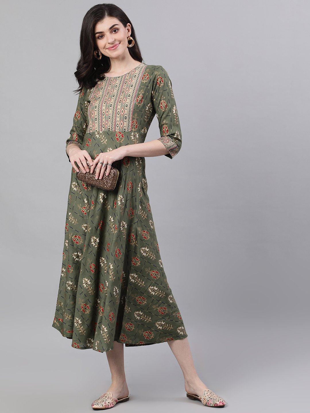 Women's Green Geometric Printed Round Neck Cotton Maxi Dress - Nayo Clothing