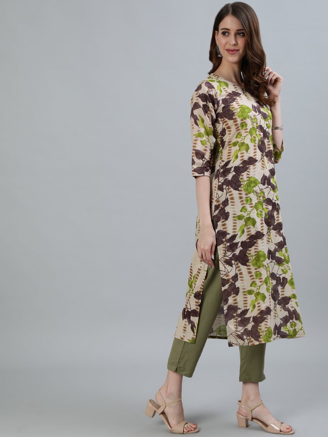 Women's Beige Floral Printed Straight Kurta With Three Quarter Sleeves - Nayo Clothing