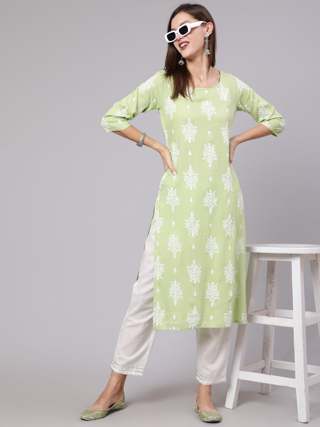 Women's Green Printed Straight kurta With Three Quarter Sleeves - AASI - HOUSE OF NAYO