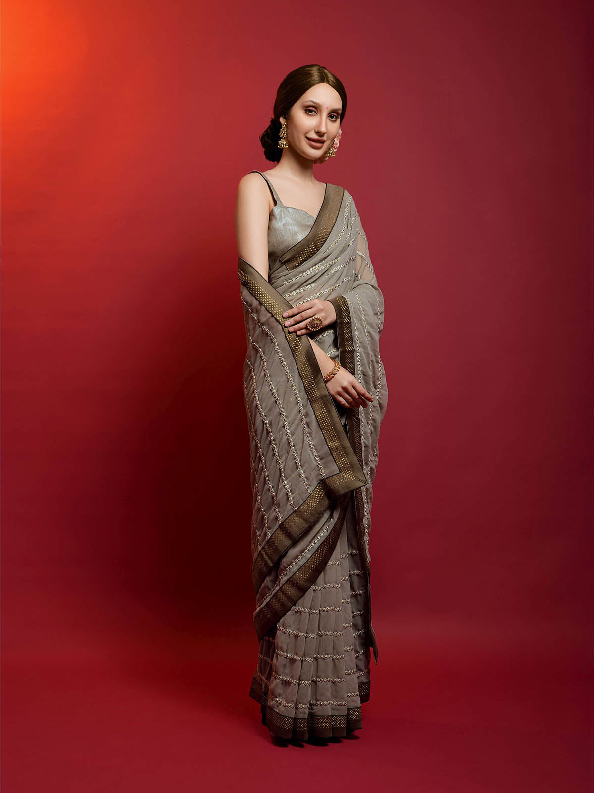 Women's Grey Georgette Saree With Blouse - Odette