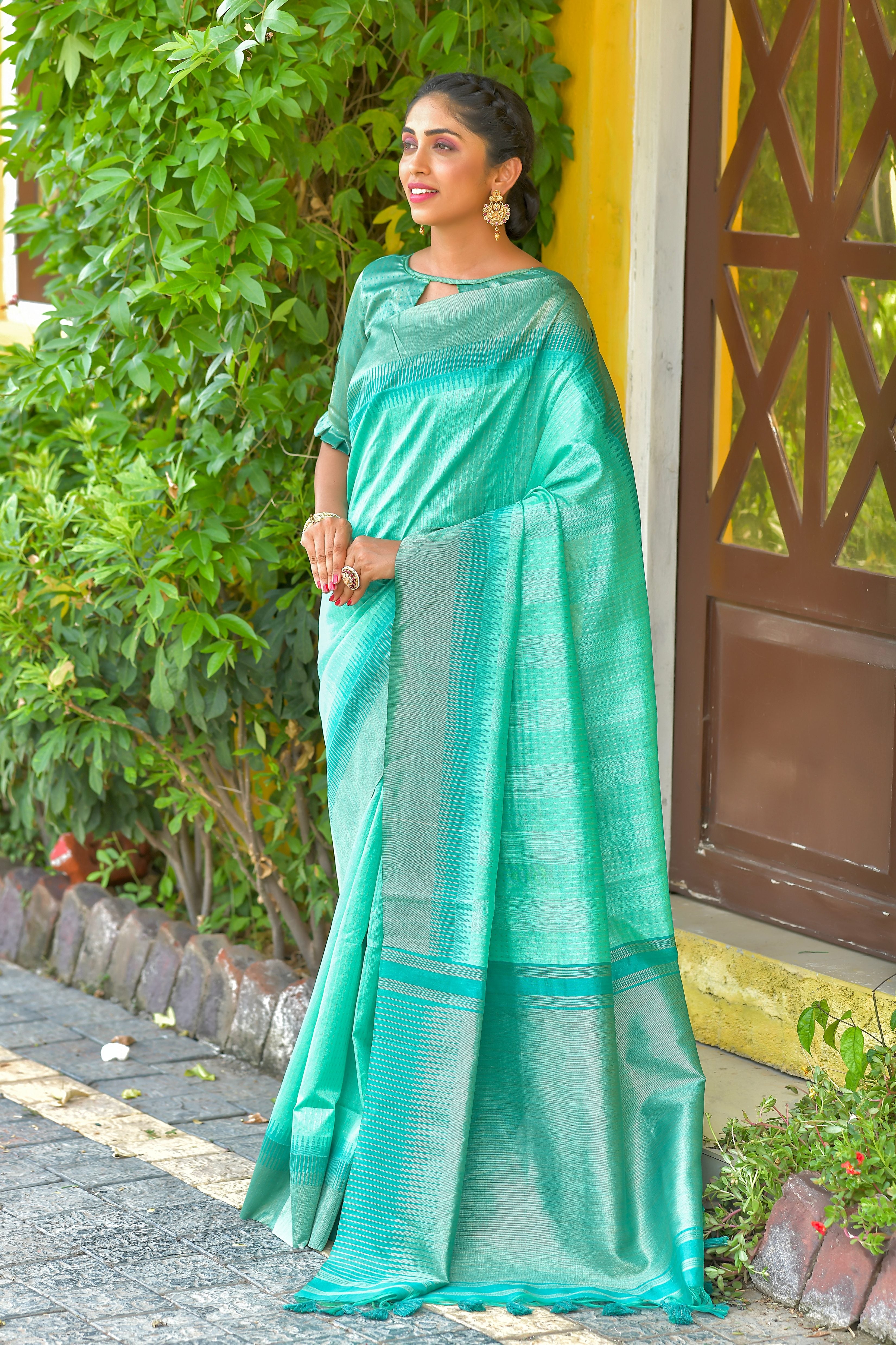 Women's Sea Green South Silk Zari Woven Saree With Blouse  (Saree Blouse Without stitch) - Aastha Fashion