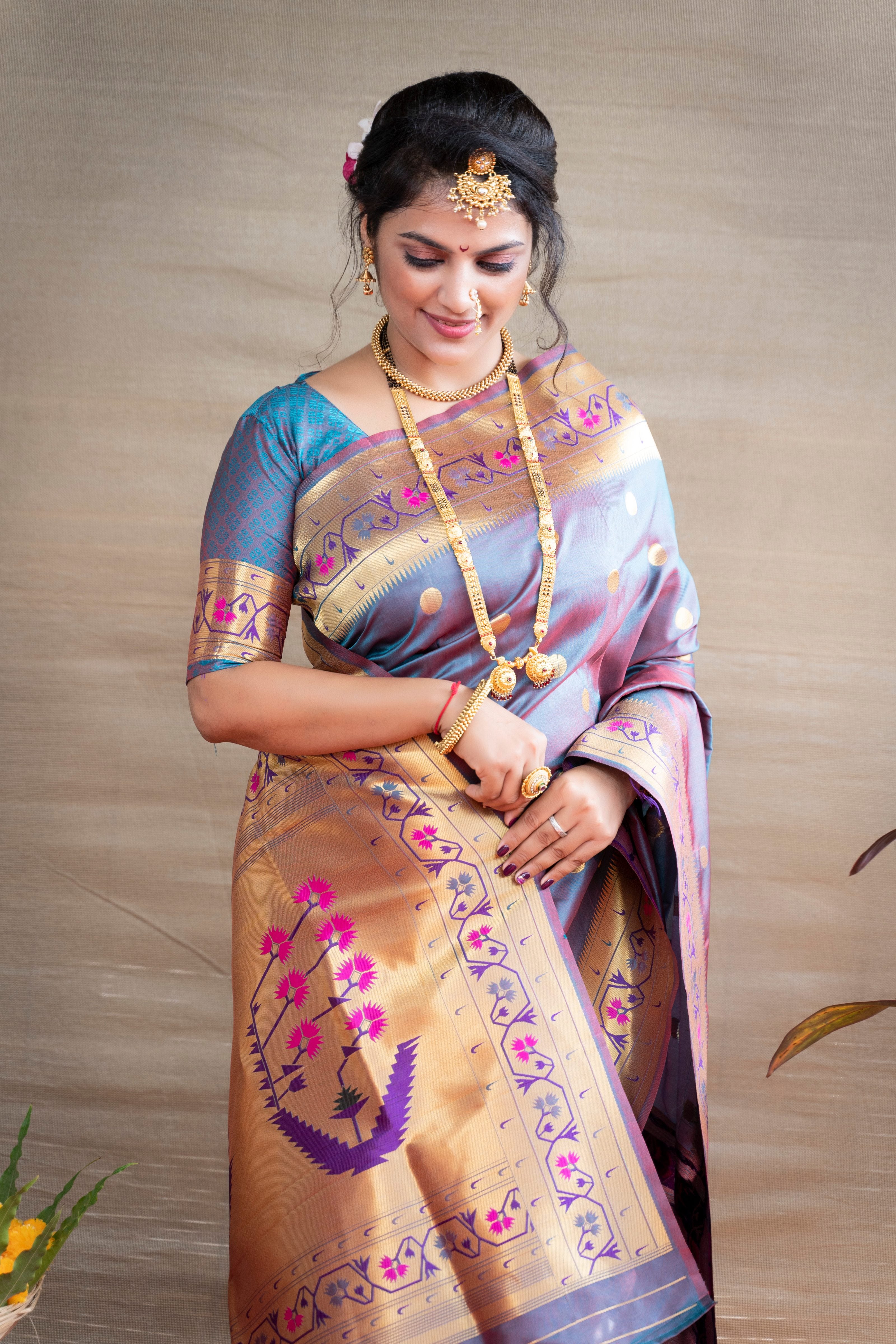 Women's Grey Paithani Silk Zari Woven Saree With Blouse  (Saree Blouse Without stitch) - Aastha Fashion
