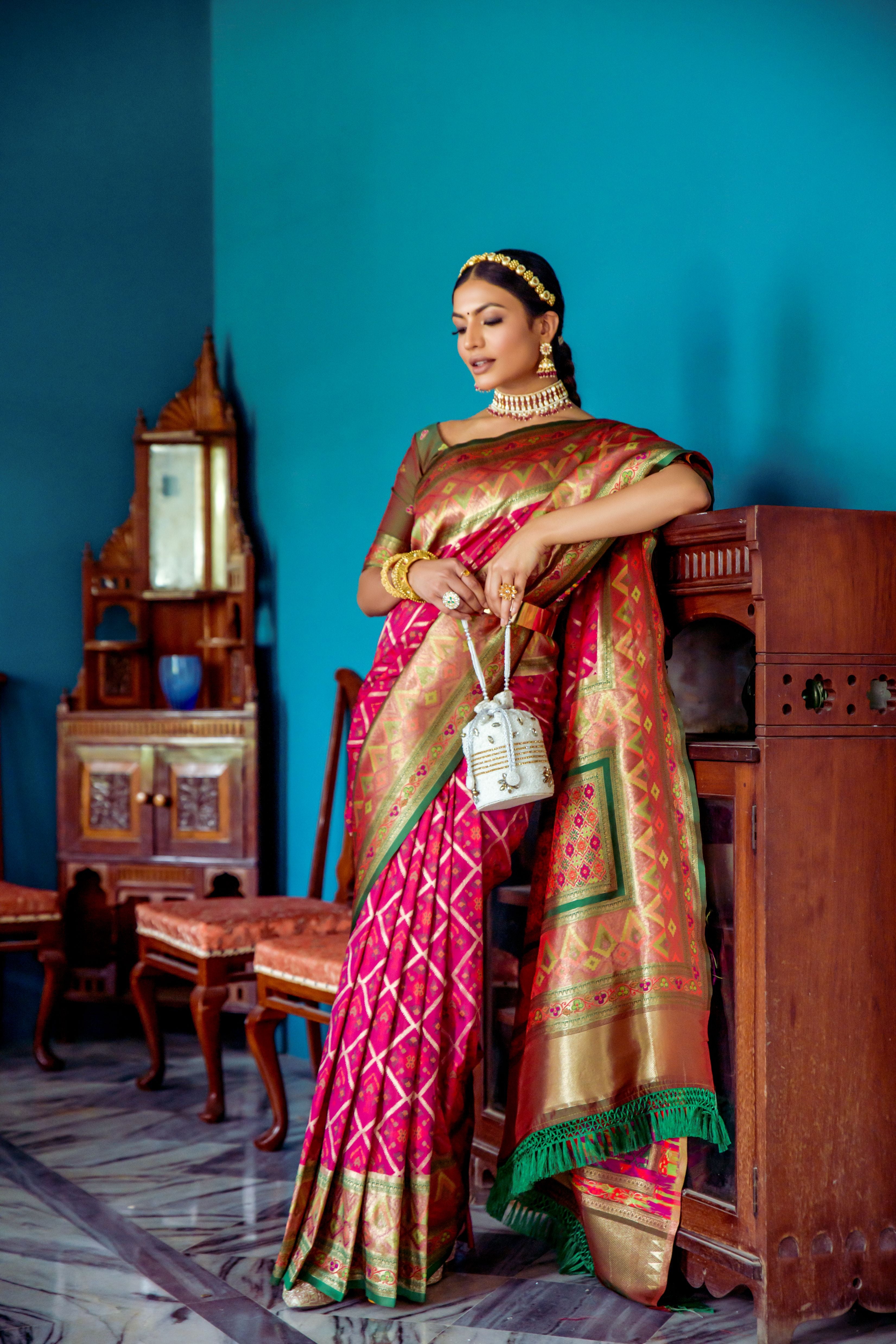 Women's Wine Banarasi Silk Patola Print With Woven Saree With Blouse  (Saree Blouse Without stitch) - Aastha Fashion