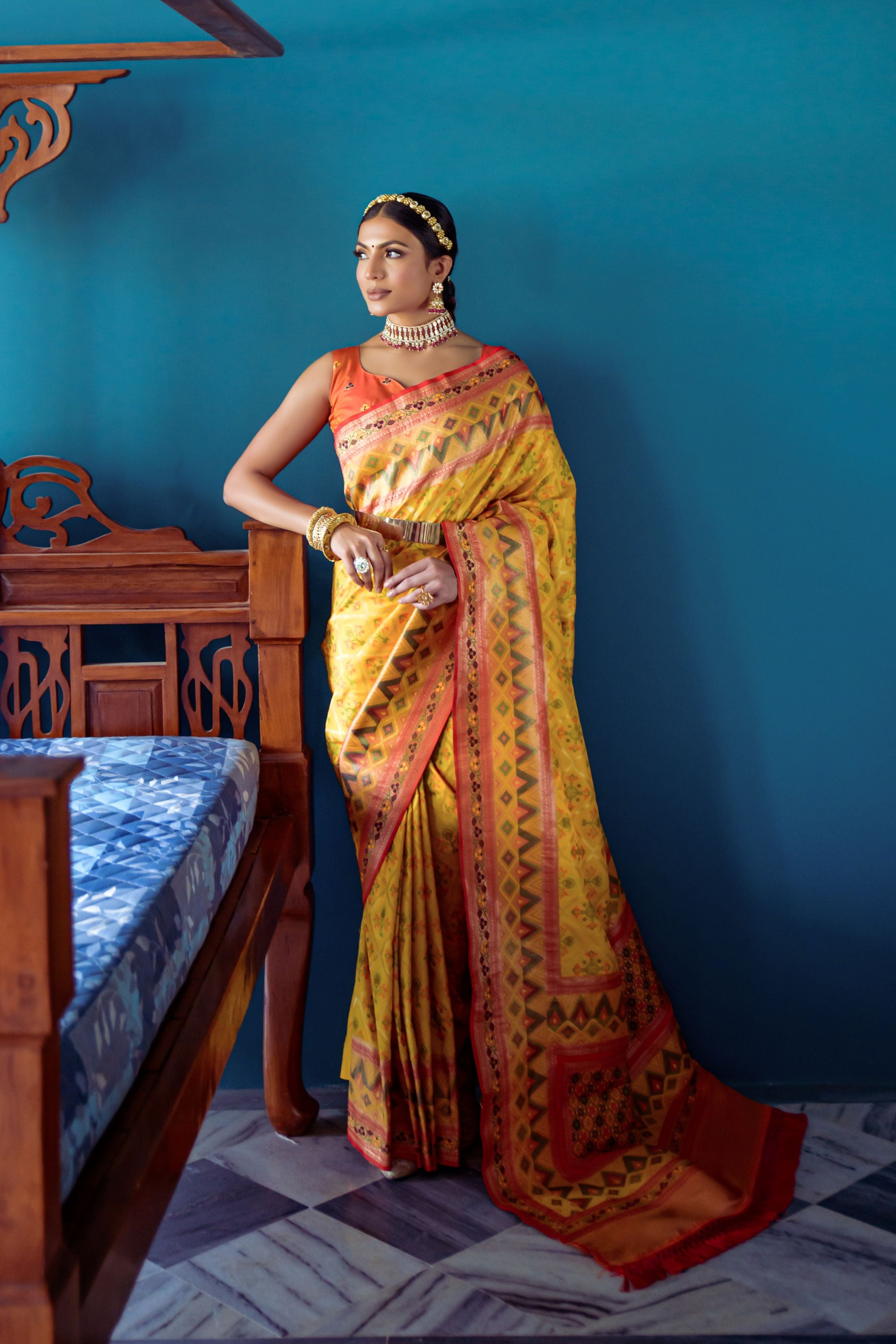 Women's Yellow Banarasi Silk Patola Print With Woven Saree With Blouse  (Saree Blouse Without stitch) - Aastha Fashion