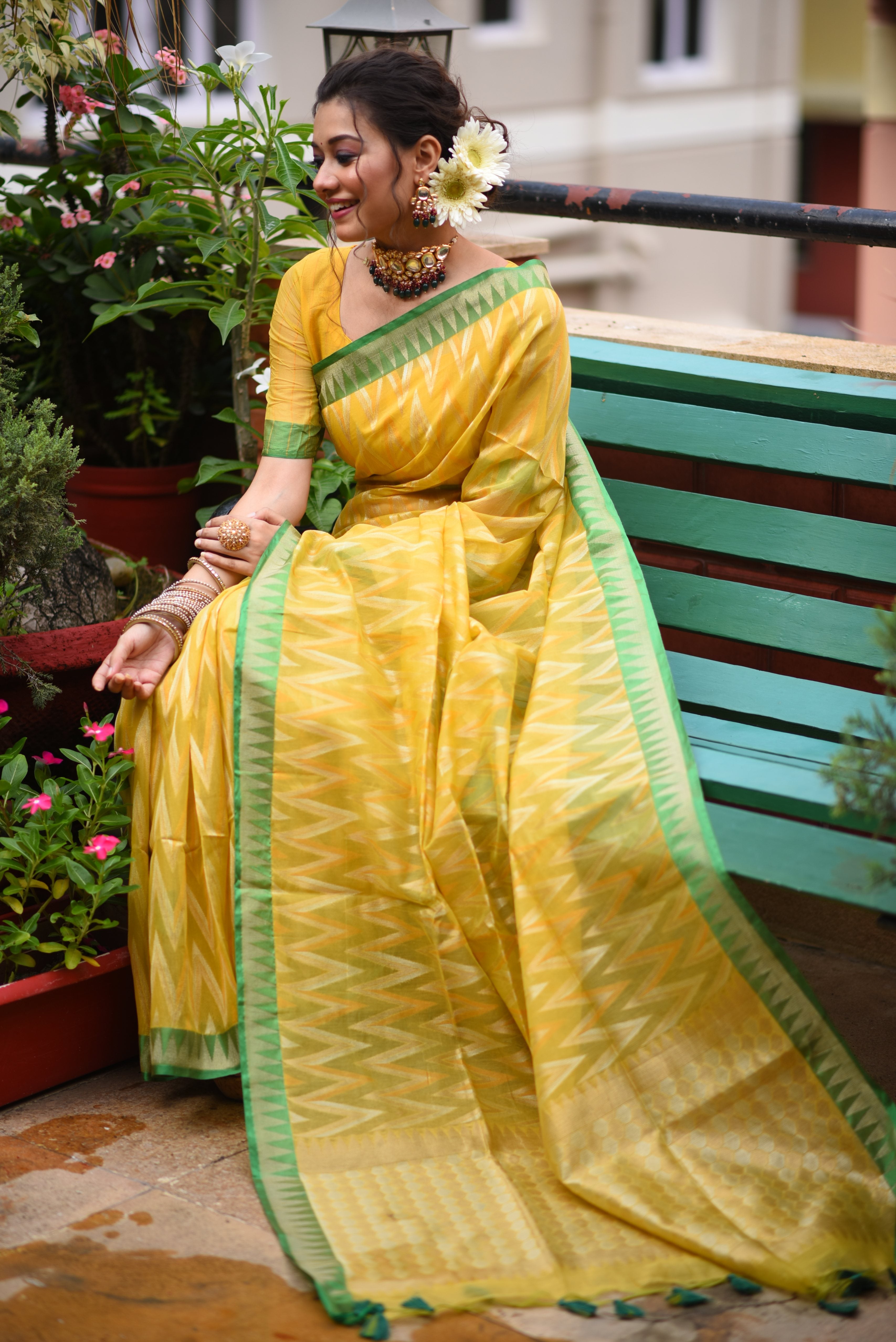 Women's Yellow Organza Silk Zari Woven Saree With Blouse - Aastha Fashion