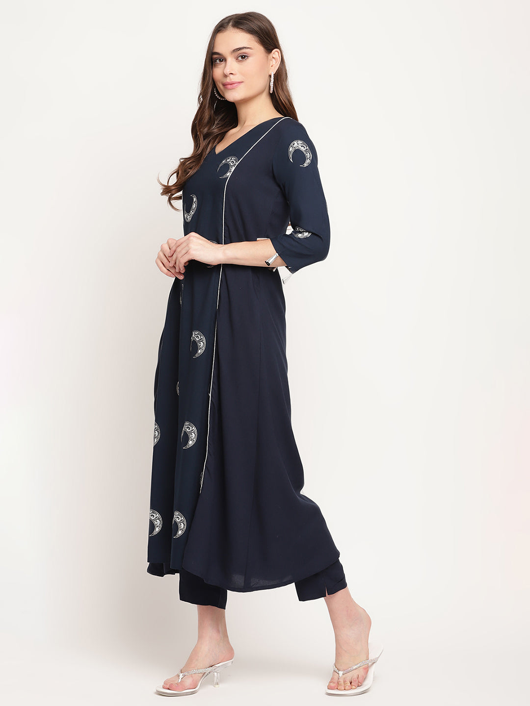 Women's Navy Blue Rayon Foil & Khari Print Kurta Trouser Set - Ahalyaa