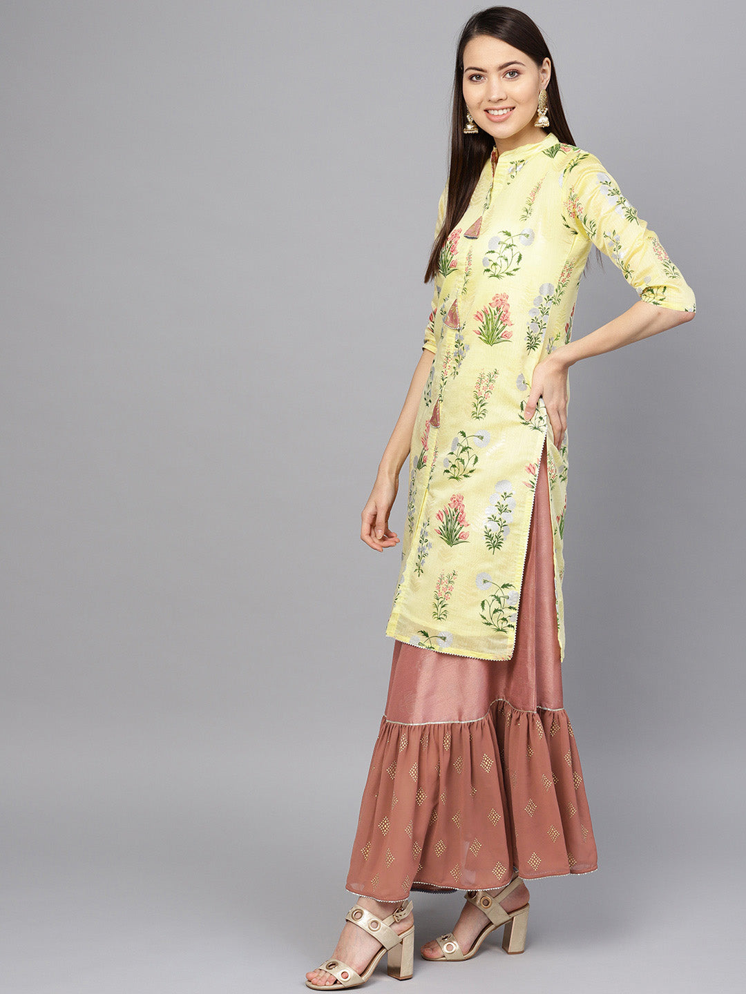 Women's  Yellow Metalic Printed Kurta With Skirt - Ahalyaa