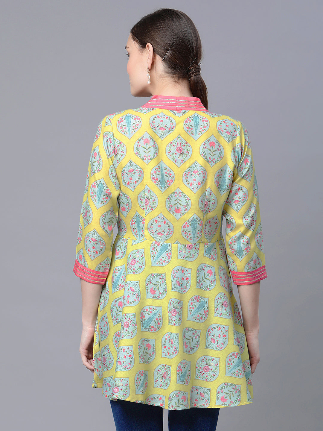 Women's Yellow  Printed Tunic By  Ahalyaa- 1Pc