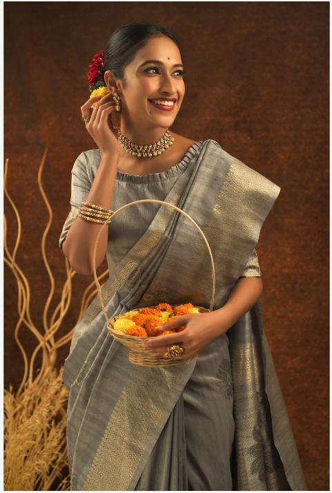 Women's Grey Mulberry Silk Jacquard Weaving Saree With Blouse - Vishnu Weaves