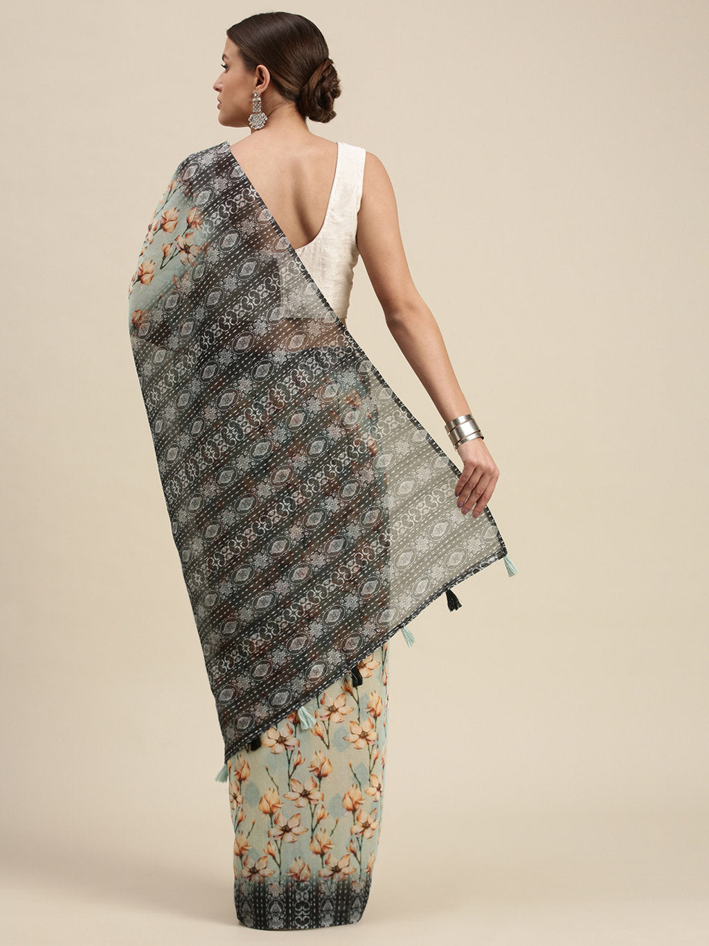 Women's Sea Green Cotton Blend Printed Traditional Tassle Saree - Sangam Prints