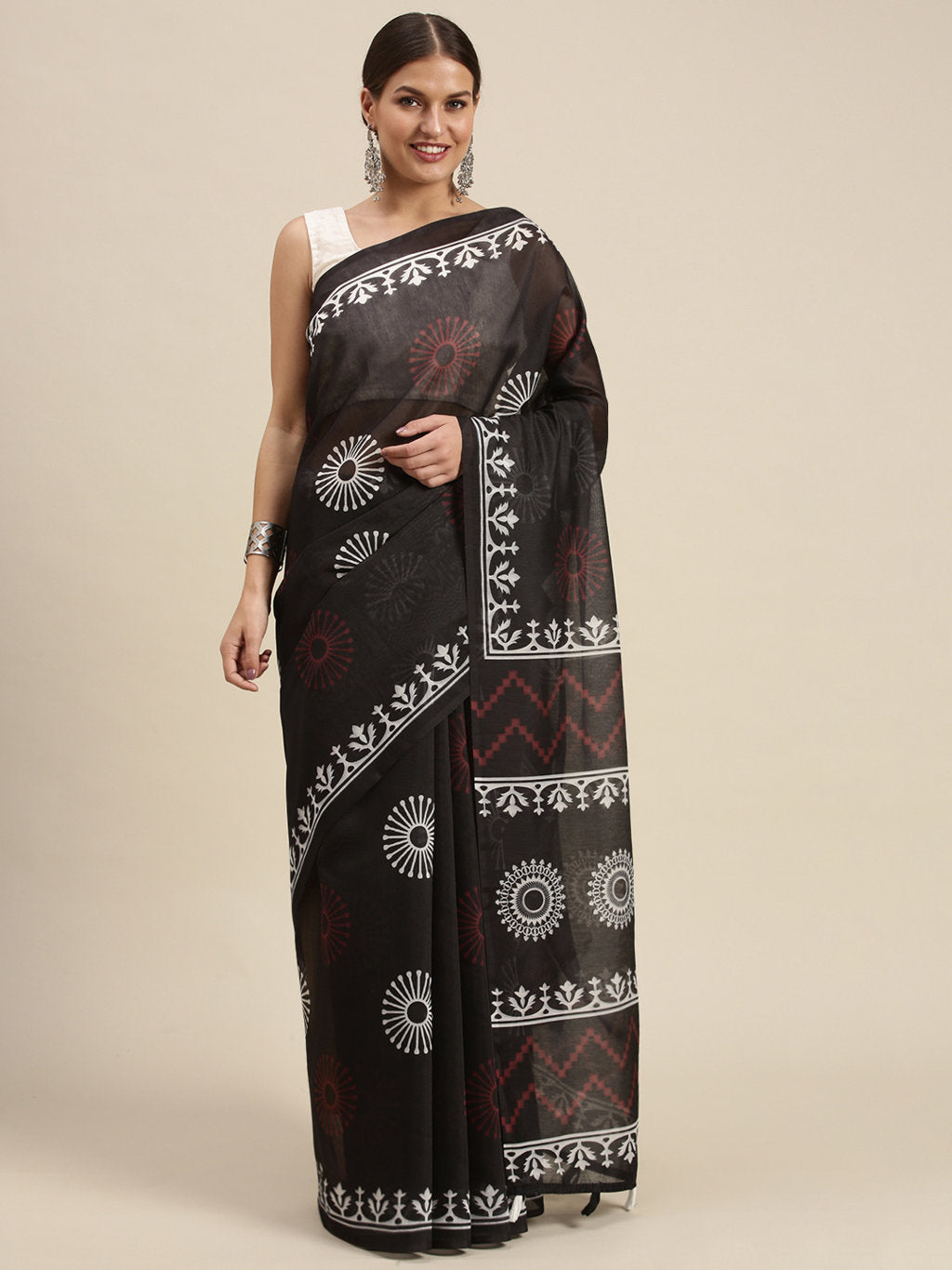 Women's Black Cotton Blend Printed Traditional Tassle Saree - Sangam Prints
