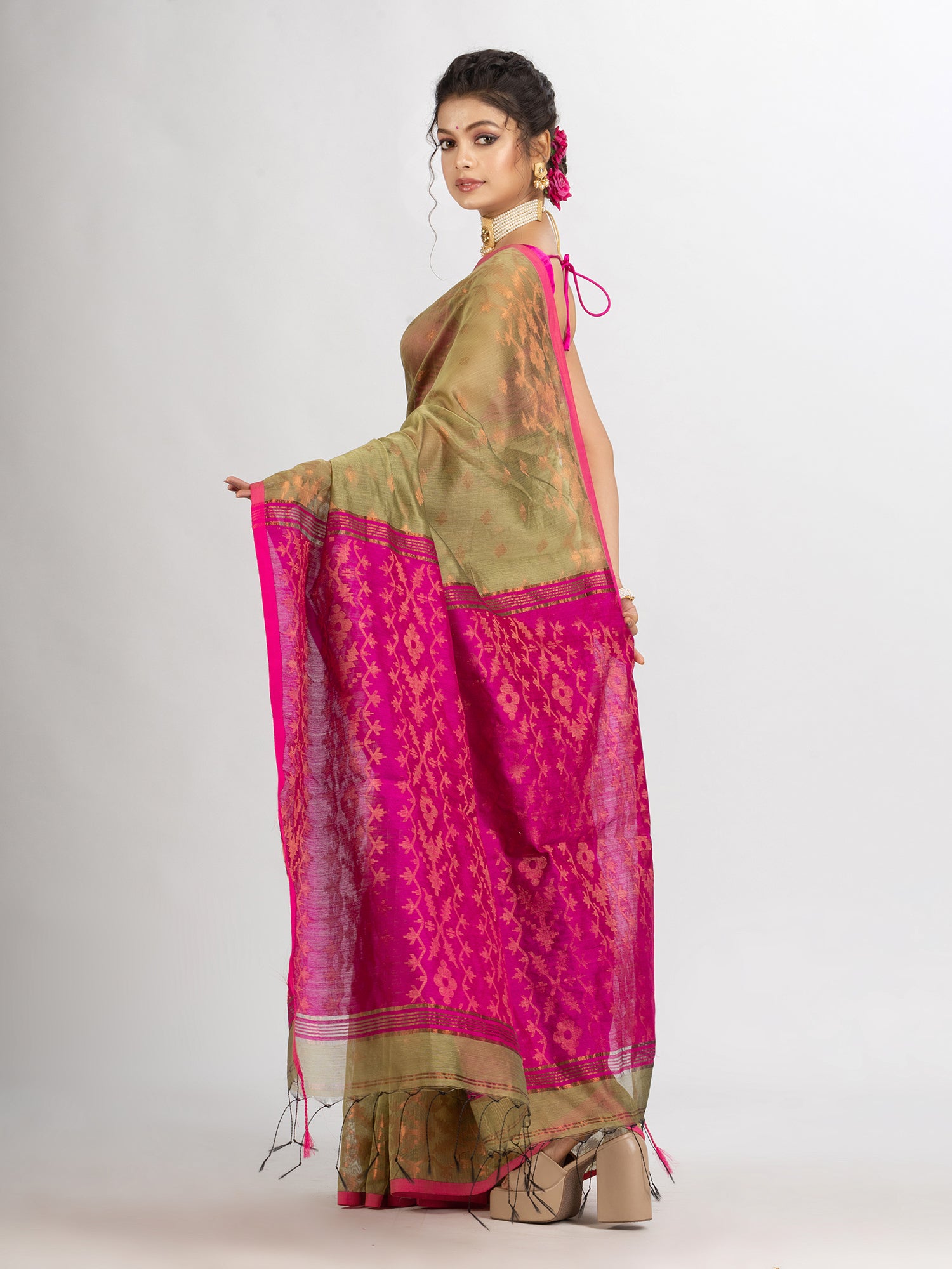 Women's Muga Cotton Blend Handloom Tangail Saree - Angoshobha