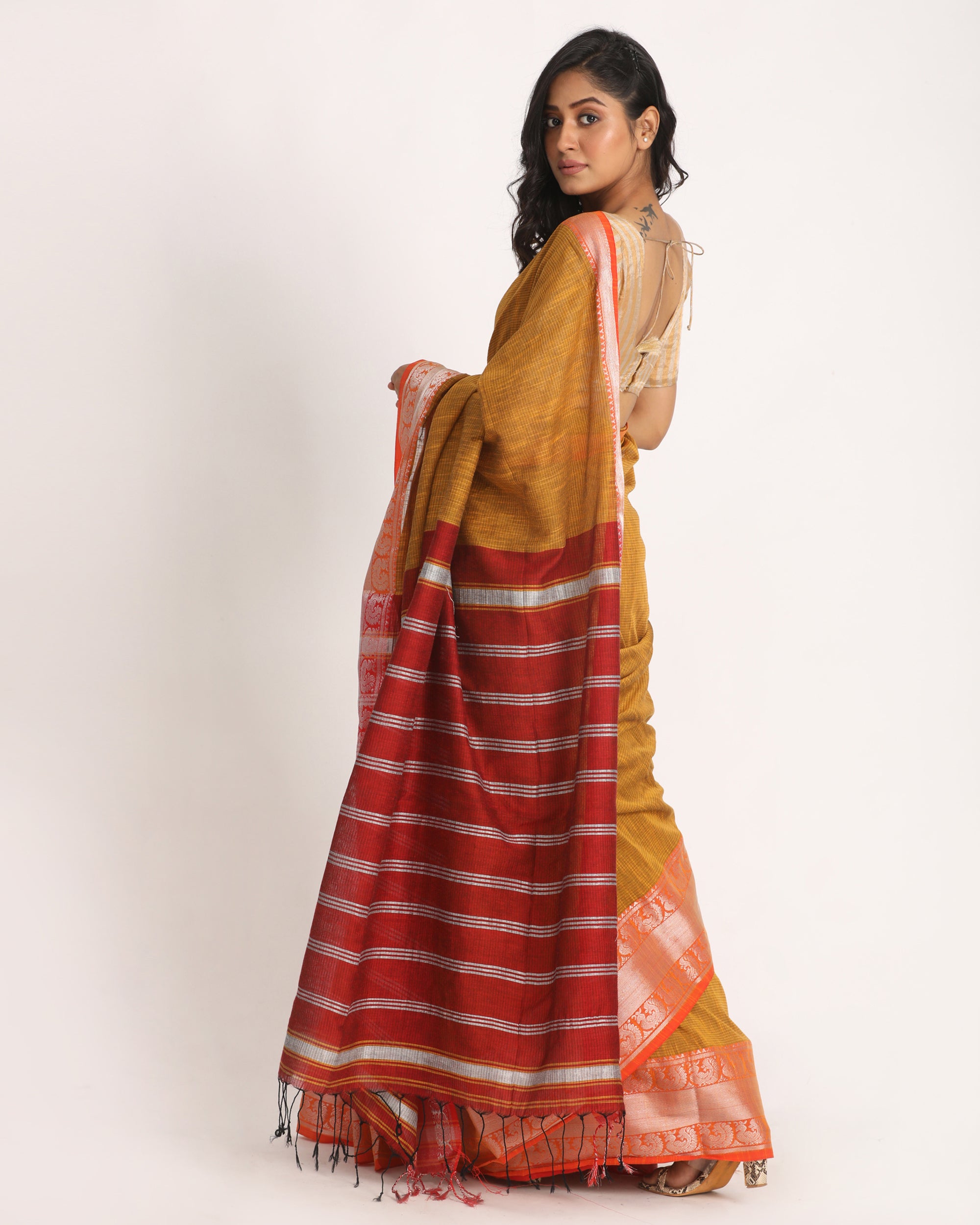 Women's Mustard Handloom Cotton Tangail Saree - Angoshobha
