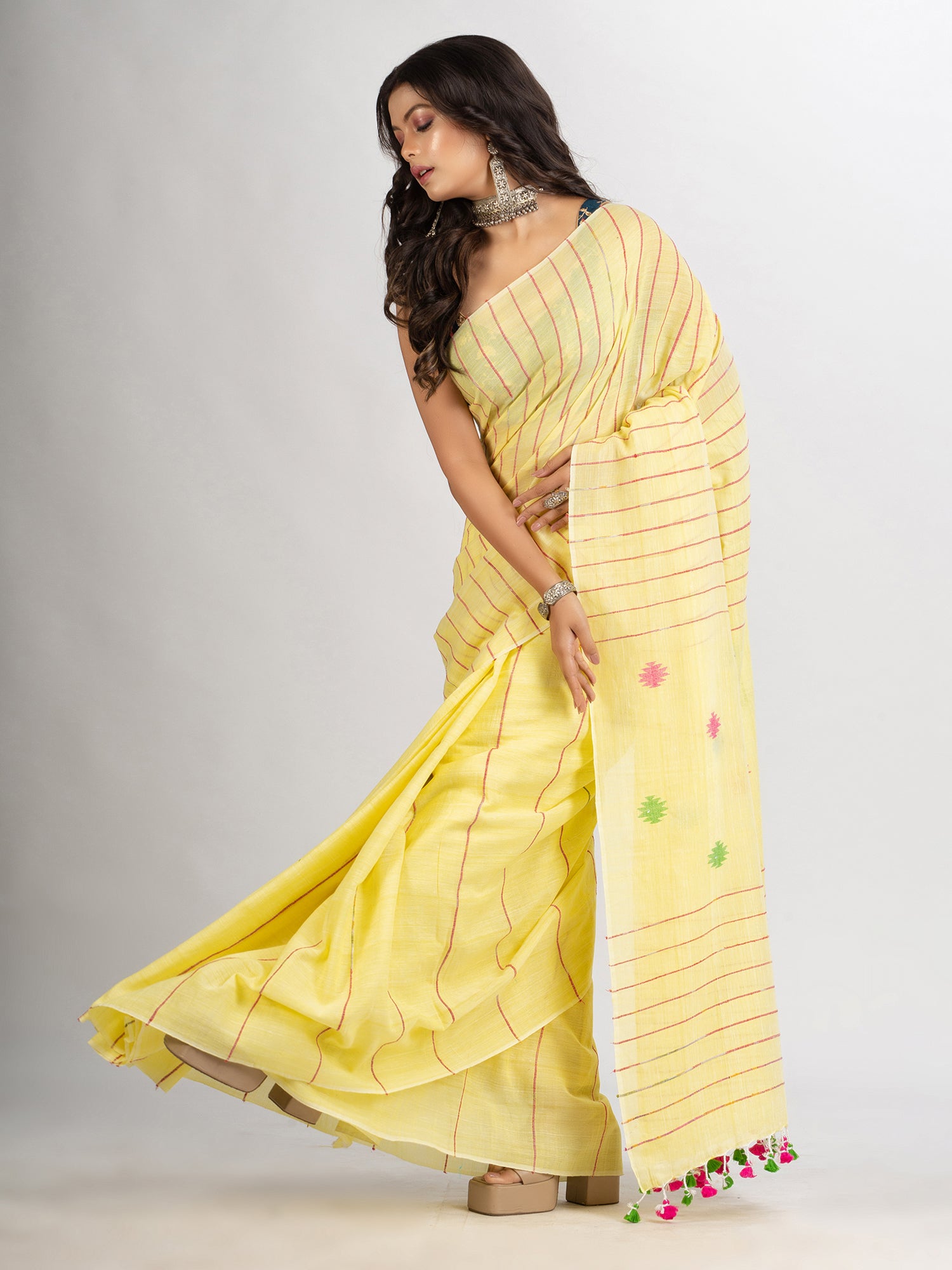 Women's Yellow Red Handwoven Cotton Jamdani handloom Saree - Angoshobha