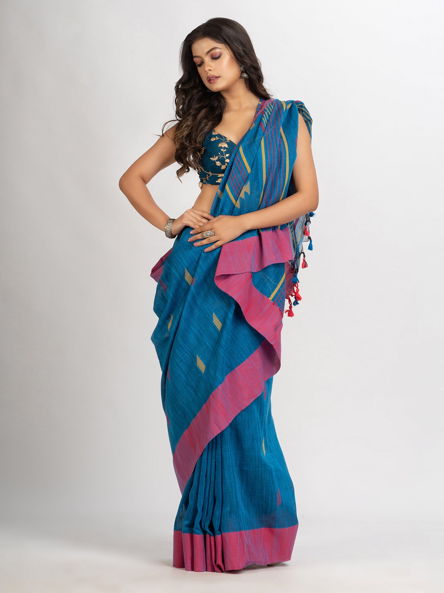 Women's Sky Blue Handwoven Cotton Jamdani handloom Saree - Angoshobha