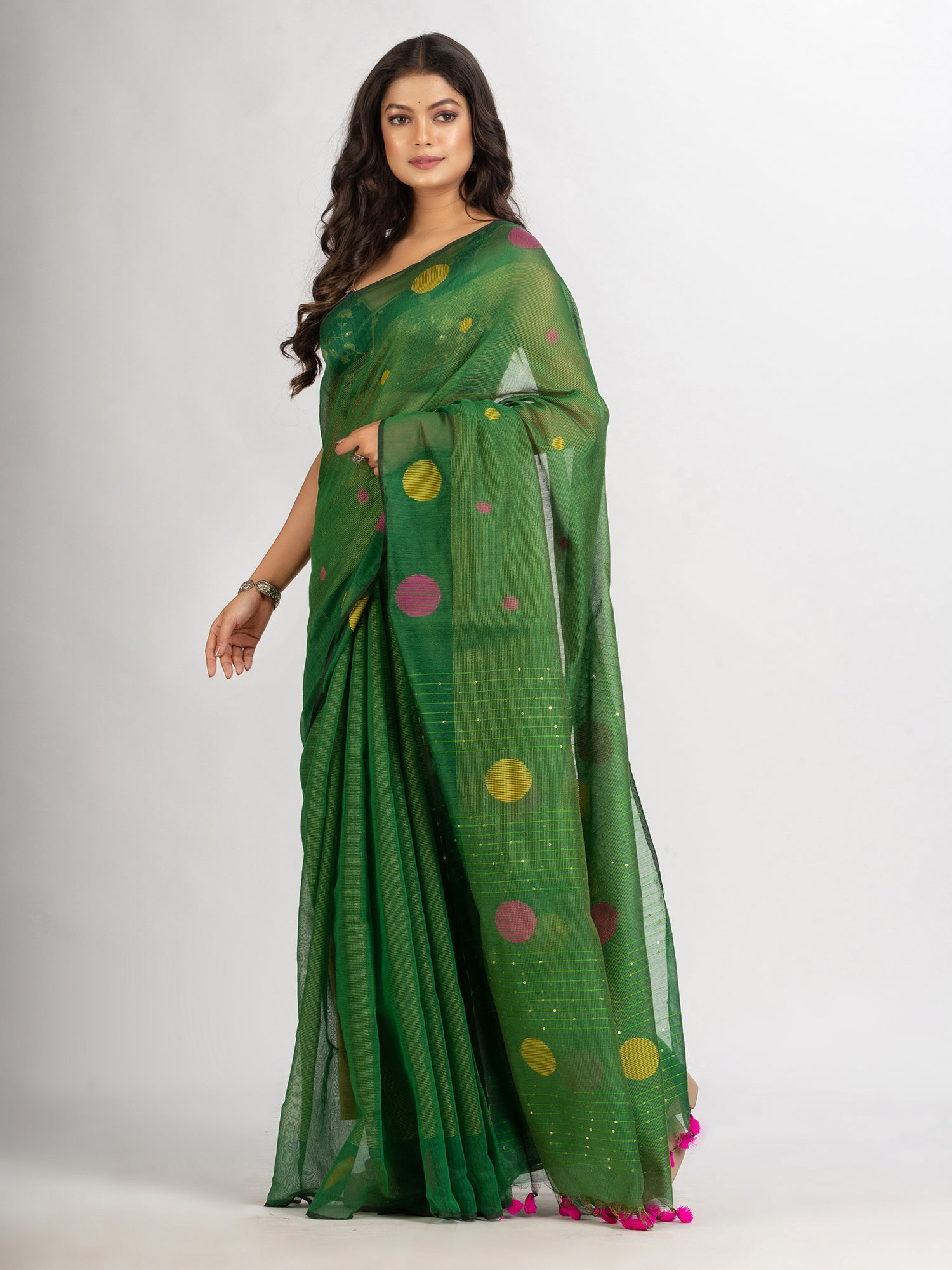Women's Green Handweven Cotton Blend Jamdani handloom Saree - Angoshobha