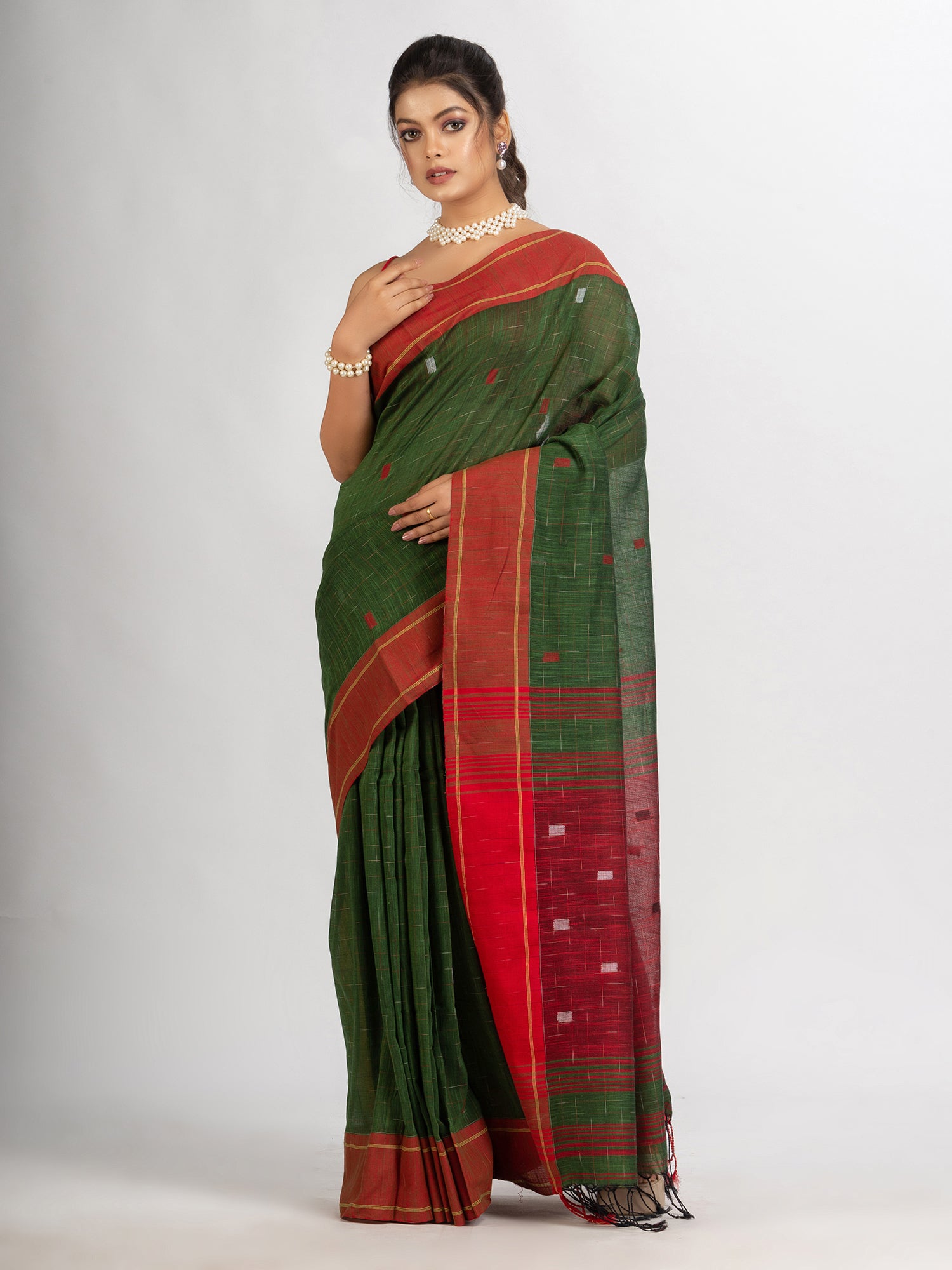 Women's Battle Green Handwoven Cotton Jamdani handloom Saree - Angoshobha