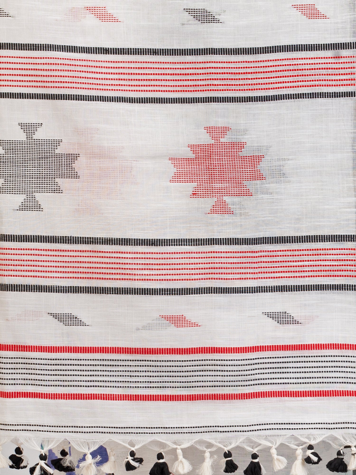 Women's White Handwoven Cotton Jamdani handloom Saree - Angoshobha