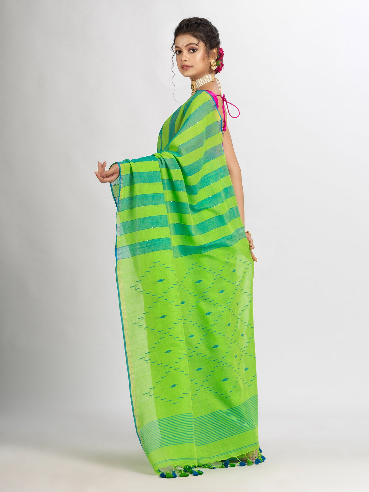 Women's Parrot green And Sky Blue Stipe Handwoven Cotton Jamdani handloom Saree - Angoshobha