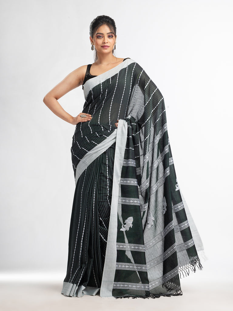 Women's Bottle green all body small fish design with fish design pallu in solid border handwoven cotton saree