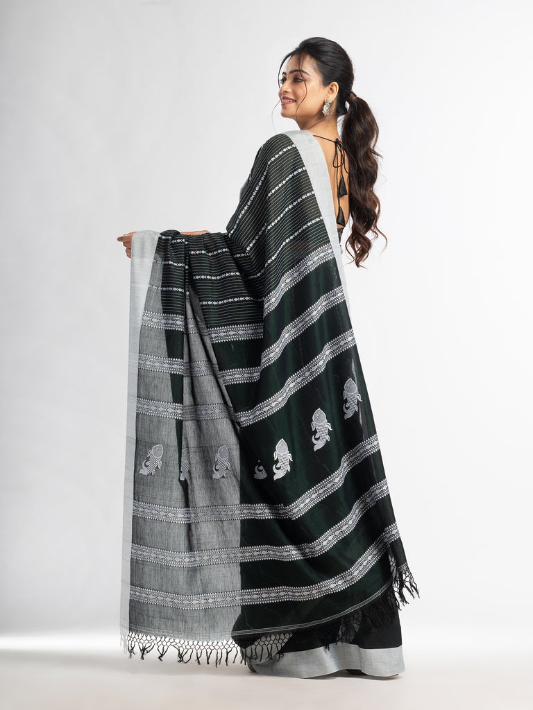 Women's Bottle green all body small fish design with fish design pallu in solid border handwoven cotton saree