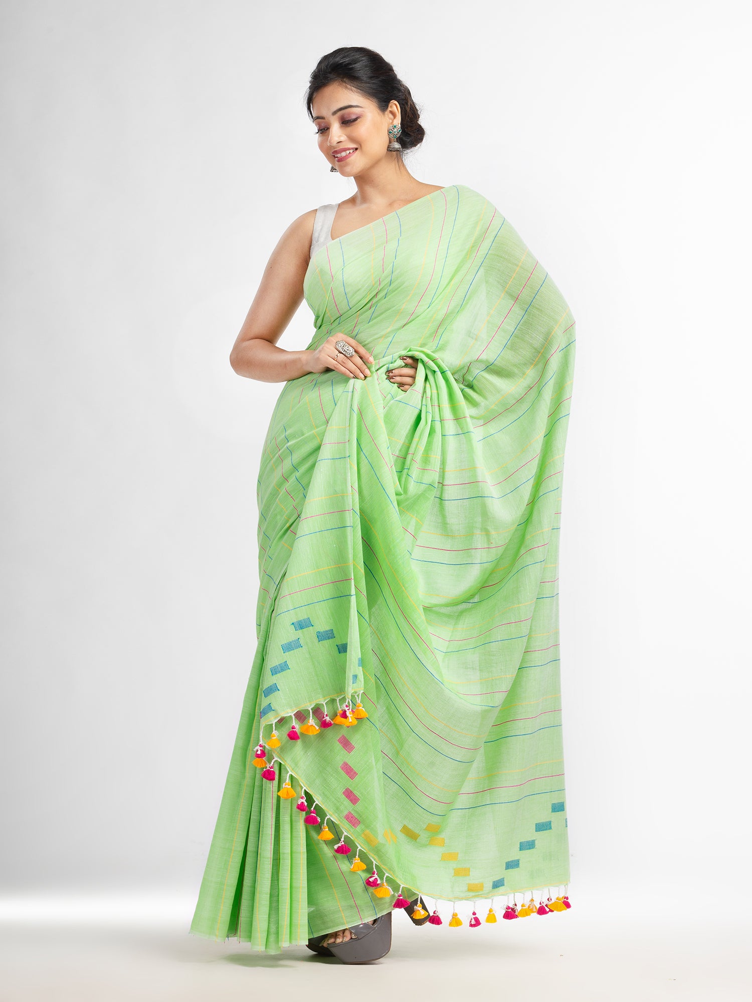 Women's Green Handwoven Cotton Jamdani handloom Saree - Angoshobha