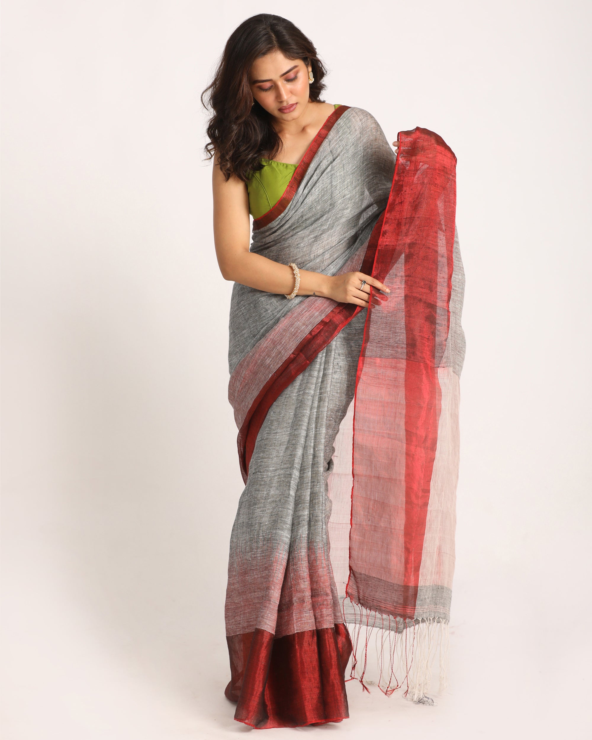 Women's Design Zari Border Grey Handloom Traditional Linen Saree - Angoshobha