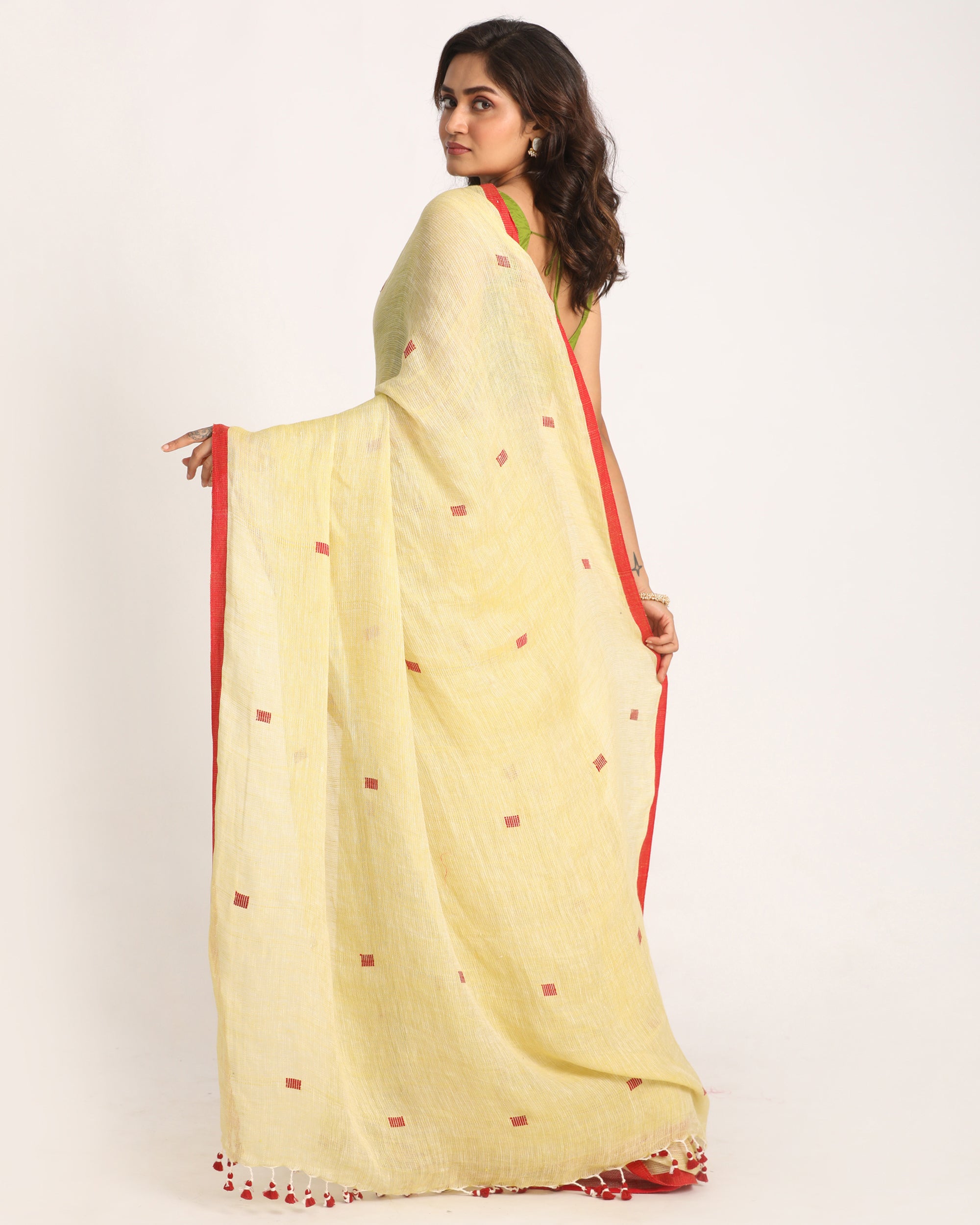 Women's Light Lemon Traditional Handloom Linen Jamdani Saree - Angoshobha