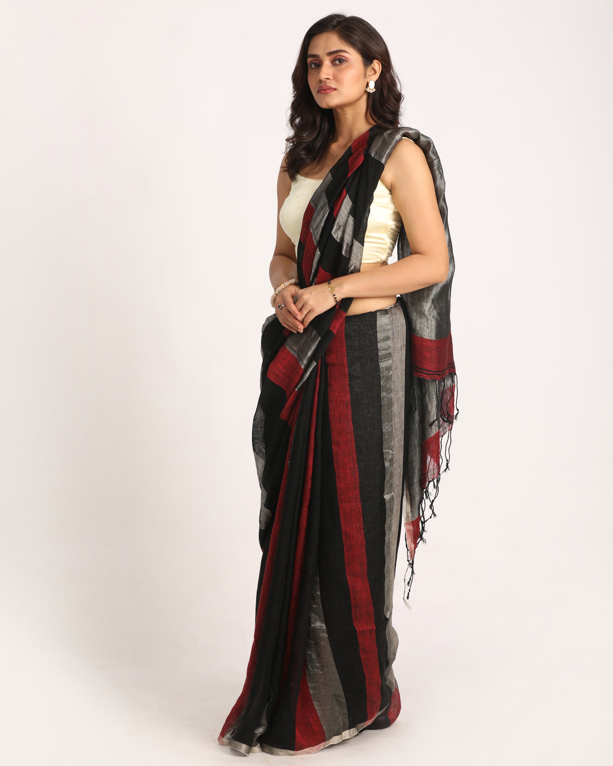 Women's Multicolour Traditional Handloom Check Linen Saree - Angoshobha