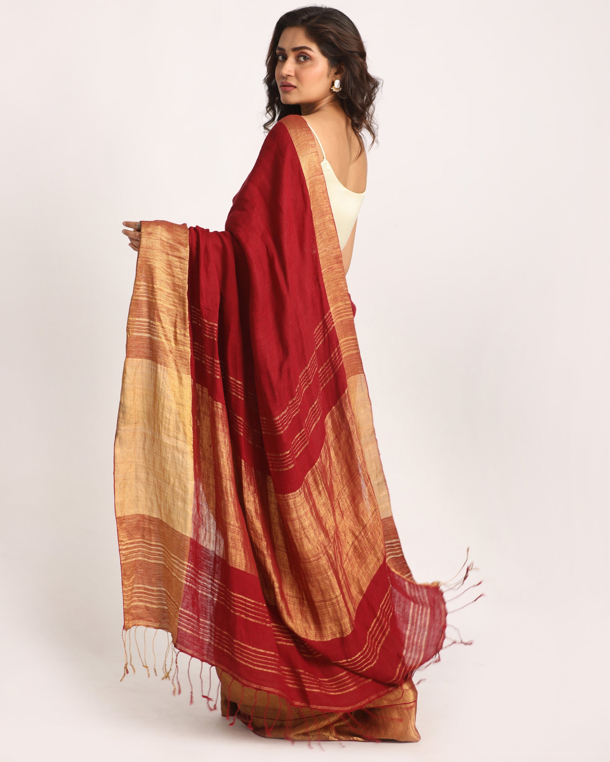 Women's Maroon Traditional Handloom Linen Saree - Angoshobha
