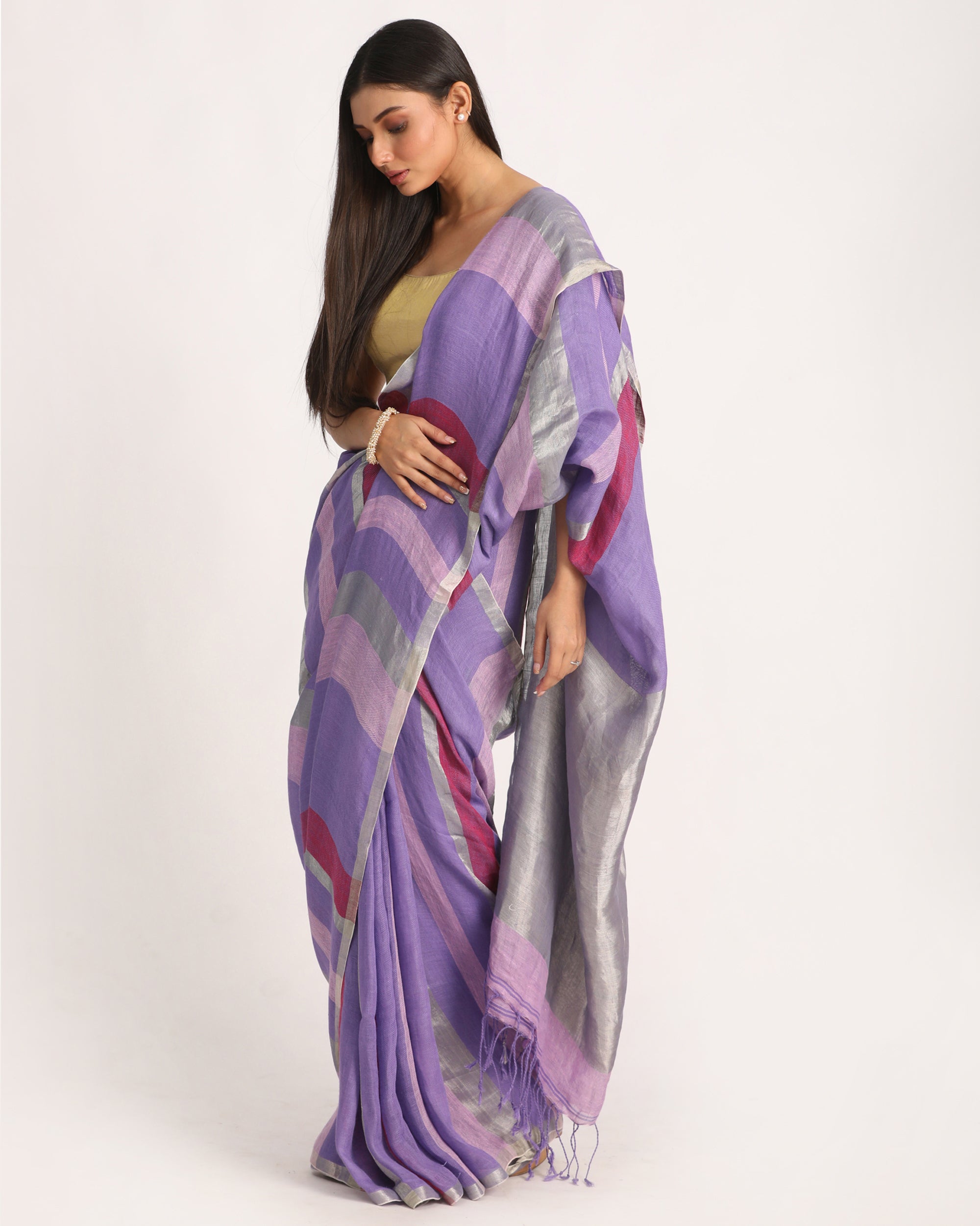 Women's Lavender Traditional Handloom Check Linen Saree - Angoshobha