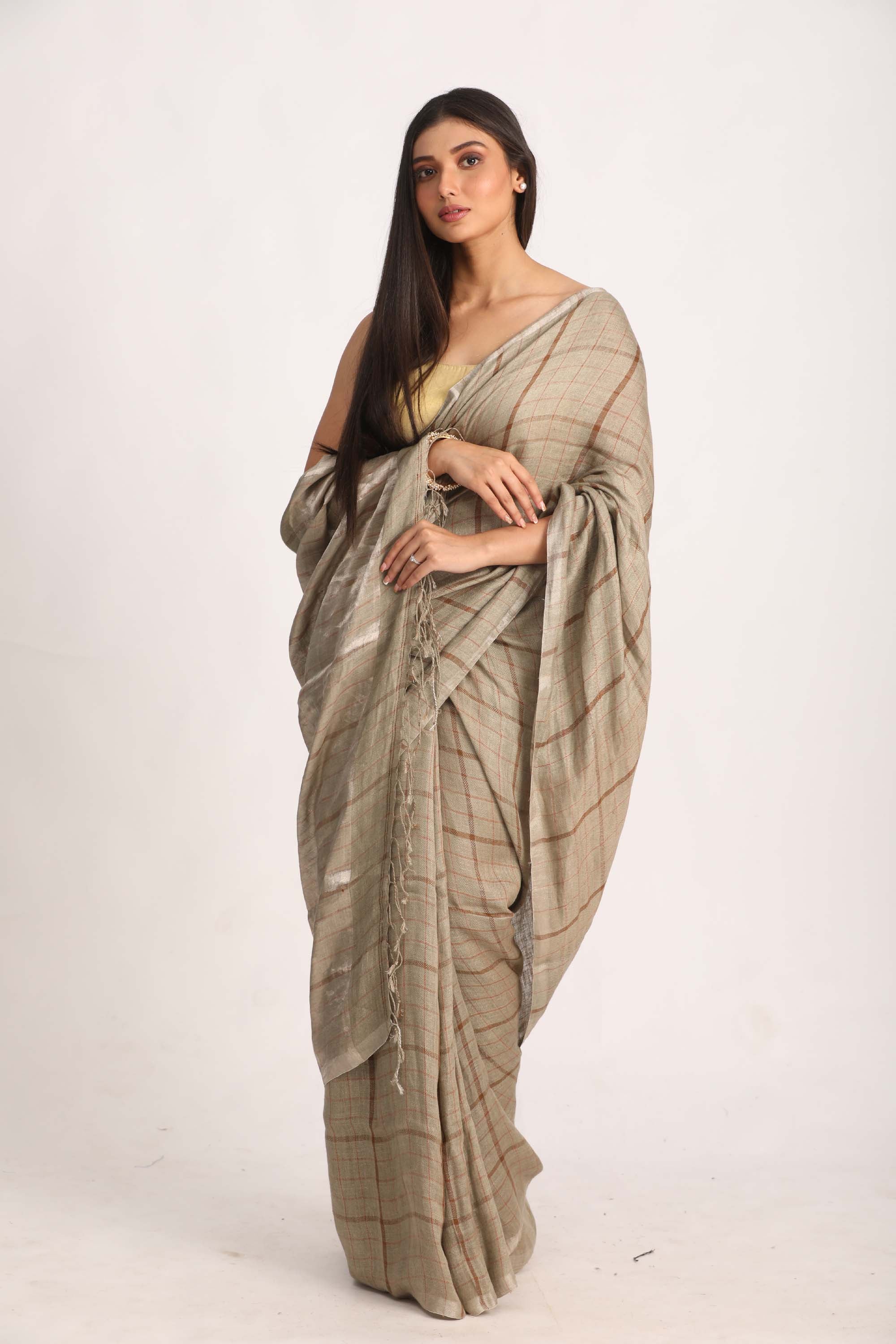 Women's Beige Silver Traditional Handloom Check Linen Saree - Angoshobha